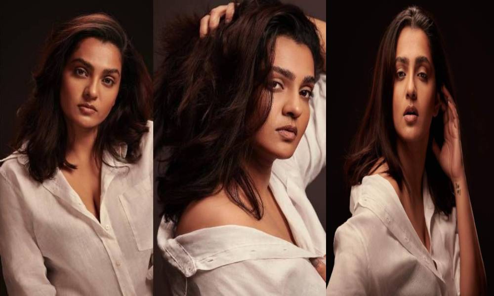 Extremely glamorous Parvathy Thiruvoth | Viral pics